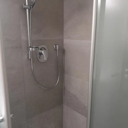 アパート Schneider